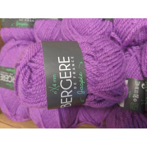 207 - Box of 50 x 25gms Glycine (purple) yarn, 80/20 acrylic/wool