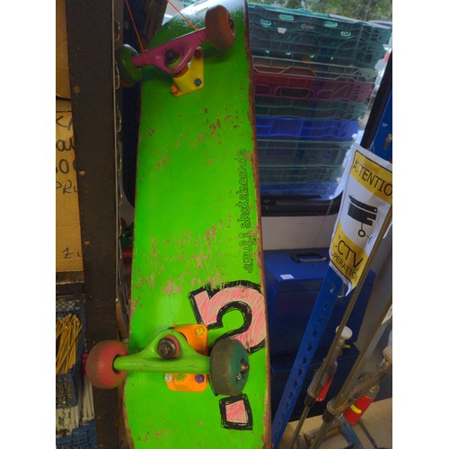 242 - 2 skateboards, 'Enuff' and 'Fracture'