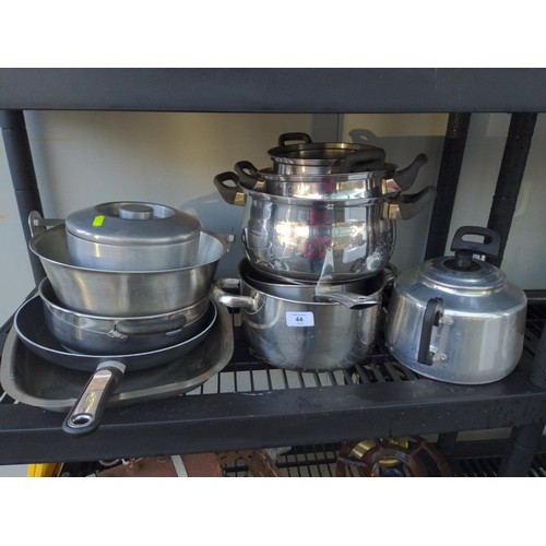 44 - Selection of stainless cooking pots + cocacola aluminium ice bucket