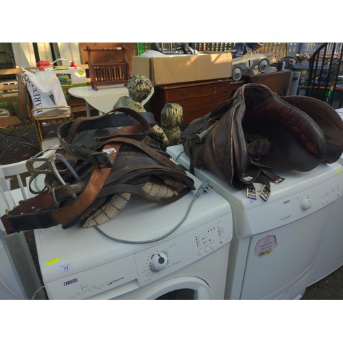 81 - 1 x horse saddle + 2 x cartridge belts + 1 x horse saddle/carrier