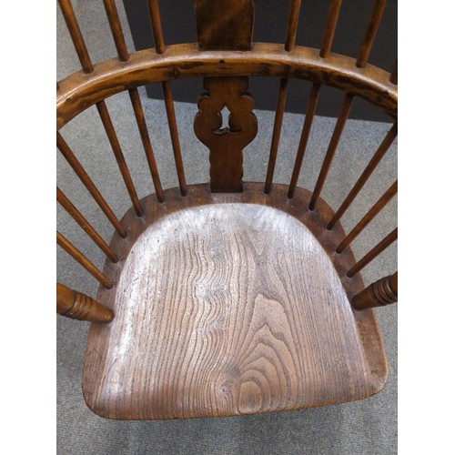 563 - Elm seated Windsor chair