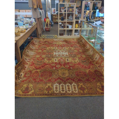 885A - English Gold & red decorated rug. 3.5m x 2.42m