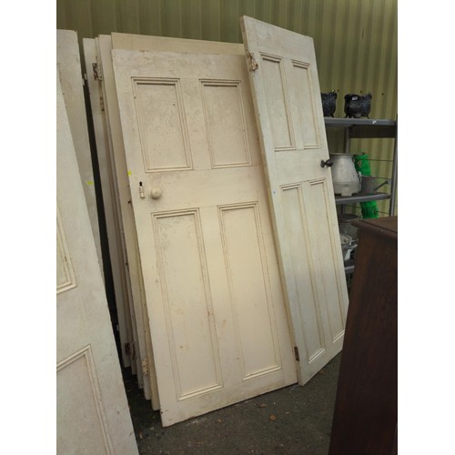 85 - 10 internal painted doors, H209 W87cm