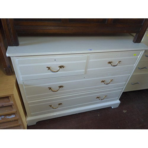 106 - White painted 2 over 2 chest with brass effect handles, locks on all doors but no key. W105 D52 H84 ... 