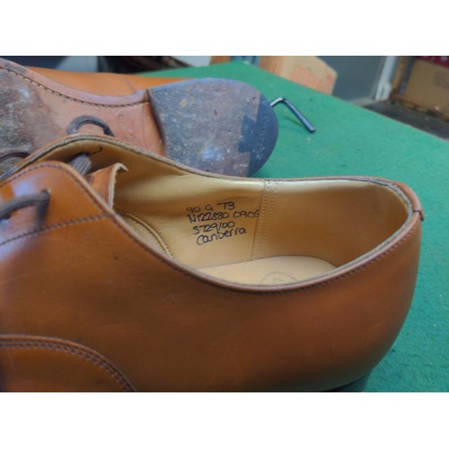 203 - Church's size 9 gents shoes, custom grade made in England. Oxford style brogues