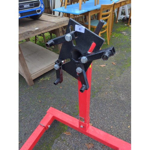 41 - Arebos 500kg engine stand