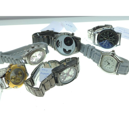 653 - Tray of six quartz watches, including Tempo Pulse, Kamber, FHD, Speedster, Guess, Speedster Premier ... 