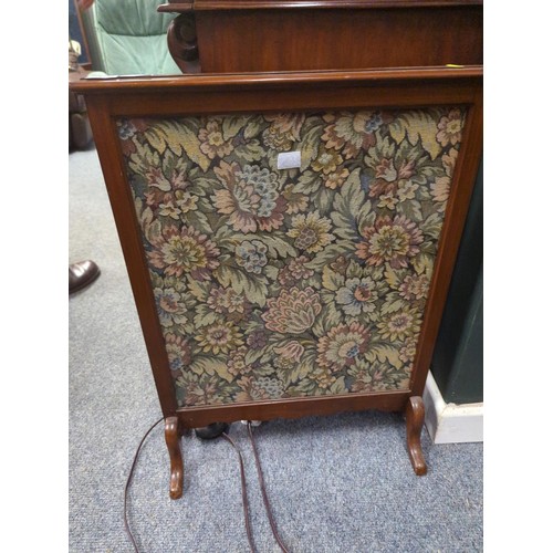 417 - Vintage wooden framed fire screen with floral decoration.