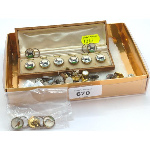 670 - Reverse crystal intaglio Scottie dog button boxed dress set and three pheasant buttons mounted in gi... 