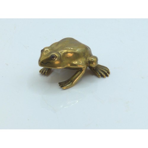 697 - Brass frog by V. Vallipuram & sons, Negombo, Ceylon (Sri Lanka) with inlaid red eyes and st... 