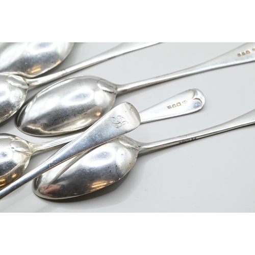 174 - Set of six silver Old English pattern dessert spoons, Francis Stebbings, London 1918, initial to ter... 