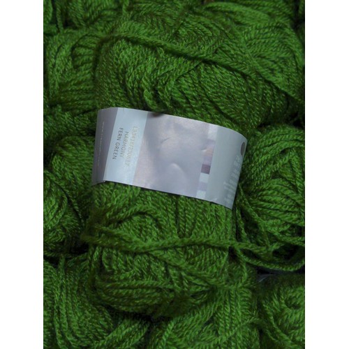 80 - Approx 50 x 25g Fern Green yarn