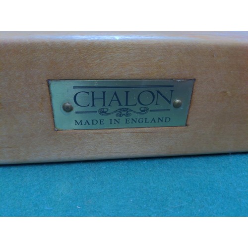 19 - Large Chalon chopping board, 30cm x 45xm