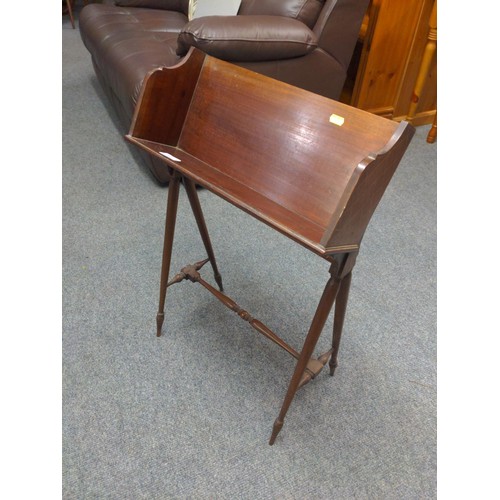 558 - Edwardian mahogany inlaid book trough on tapered legs W47 x H74cm