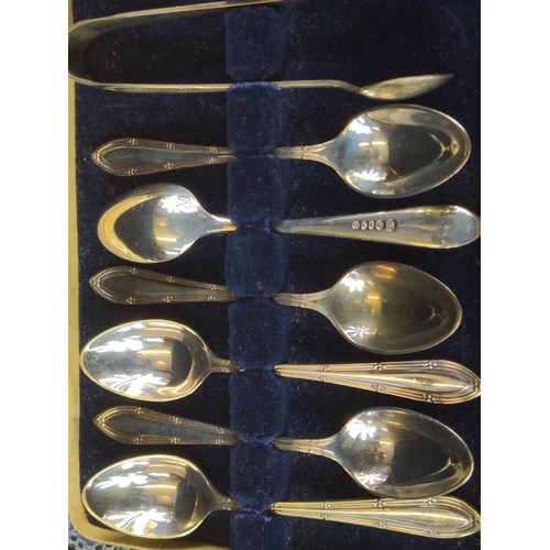 687 - 3 x small cases of plated ware inc teaspoons, desert spoons & fruit knifes