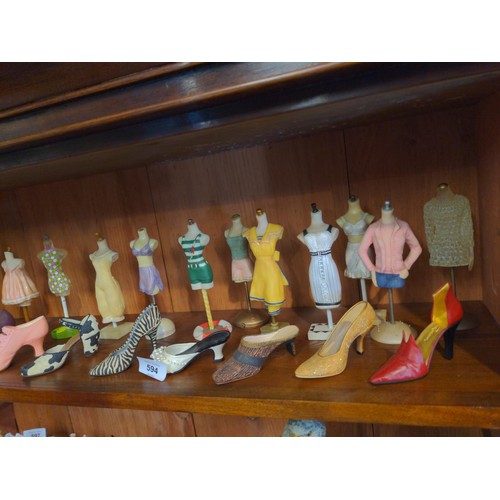 594 - Shelf of 'resin figures inc. ten 'Just the Right Shoe' shoes and twelve 'The Latest Thing' mannequin... 