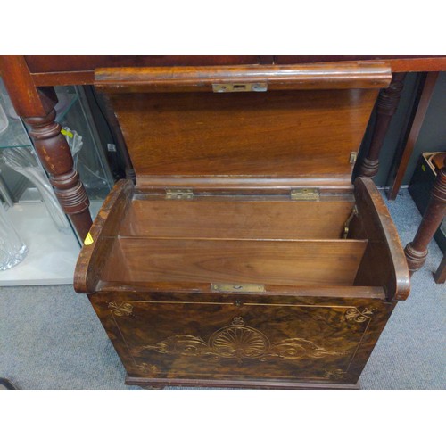 630 - Walnut veneered sheet music box with gilt decoration, on enamel casters, lock but no key W46 x D26 x... 