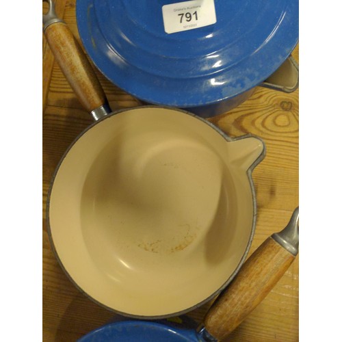 144 - 3 x blue Le Creuset saucepans + 1 cooking pot, largest D20cm