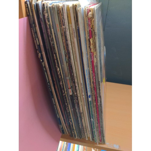 472 - Approx 30 albums; Johnie Mathis, Barbara Streisand, Al Stewart, Pat Benatar, etc.