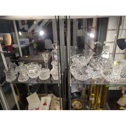 790 - Selection of crystal items inc. baskets, vases and a scent bottle