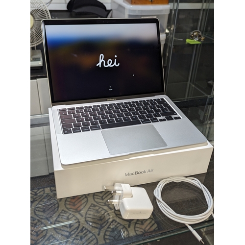 733 - Apple 13-inch MacBook Air. M1 chip (8 core) with 7-core GPU. Factory reset and not iCloud registered... 