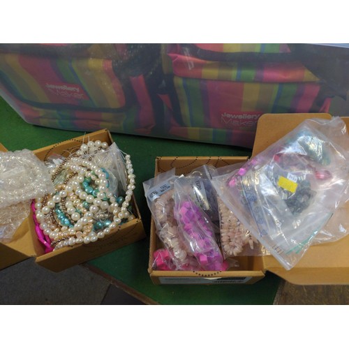 168 - Box of jewellery making equipment, storage with beads and pearls