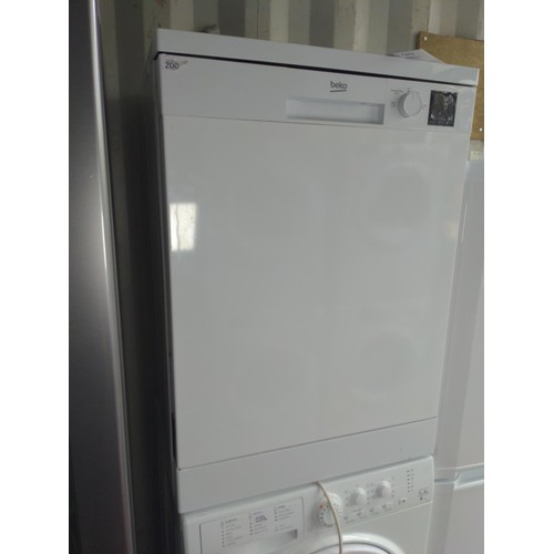 200 - Beko DNV04X20W freestanding dishwasher