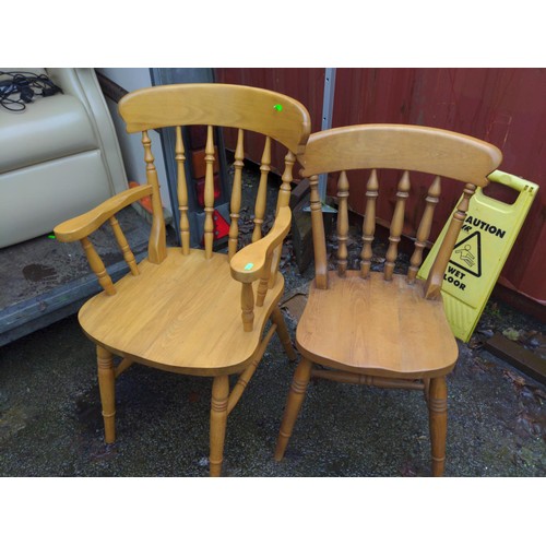 233 - Large pine kitchen table with 6 beech chairs (2 carvers). Table L183cm W88cm