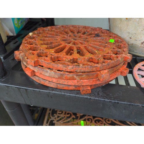 279 - 10x cast iron Victorian drain covers