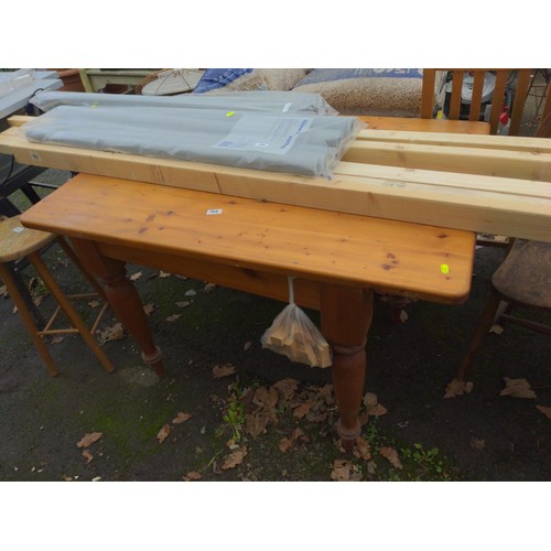 364 - Pine single drawer table. L116cm