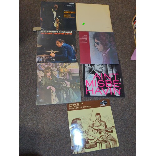 480 - Seven long playing vinyl albums inc, The Beatles White Album (no.0449093), Buddy Rich, Louis Armstro... 