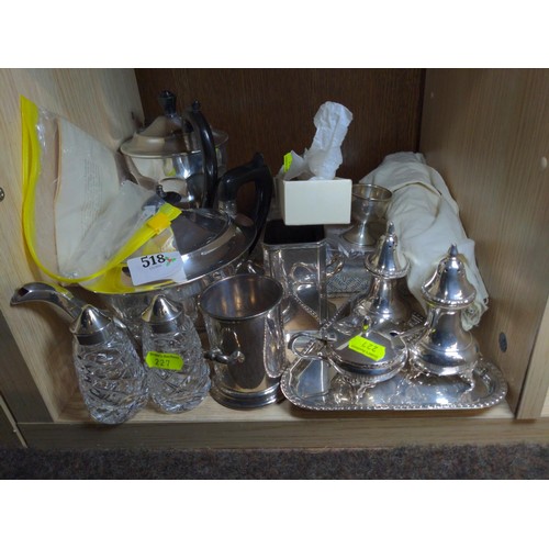 518 - Shelf of various silver plated ware, inc. Tea/coffee cruet sets & others