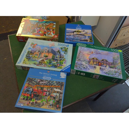 79 - 5x boxed jigsaw puzzles