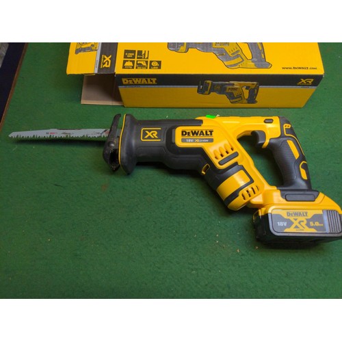 89 - DeWalt DCS367 reciprocating saw, with 18v 5Ah battery. In very good order. Does not include charger.