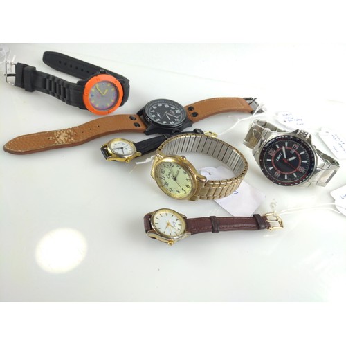 622 - Six Limit quartz watches