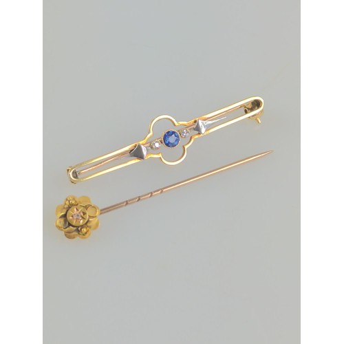 651 - 15ct gold brooch milgrain set with a sapphire and diamonds. Together with a 15ct gold, diamond set p... 