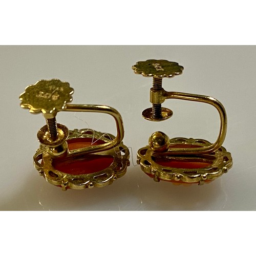 645 - Pair of 9ct gold cameo earrings with screw-back fitting,  length 18mm, gross weight 2.3 grams