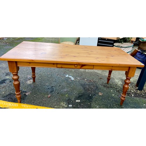 233 - Large pine kitchen table with 6 beech chairs (2 carvers). Table L183cm W88cm