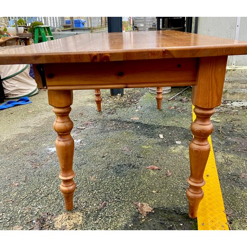 233 - Large pine kitchen table with 6 beech chairs (2 carvers). Table L183cm W88cm