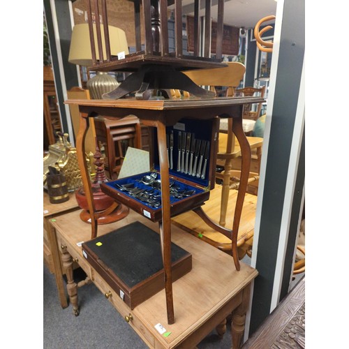 641 - Mahogany two tier occasional table with swept legs L69 x D44 x H70cm