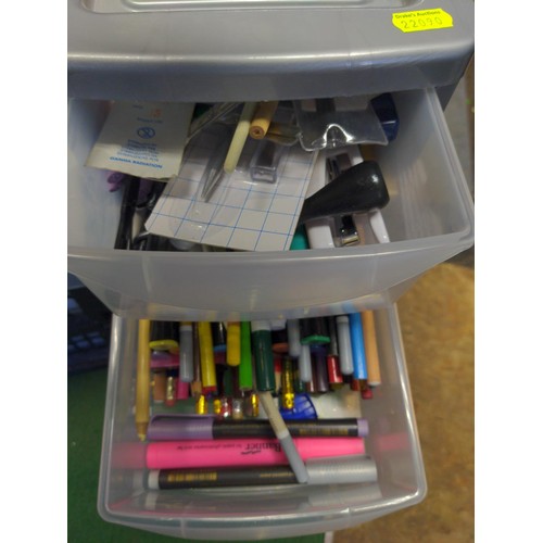 106 - Box of crafting equipment and drawers of the same