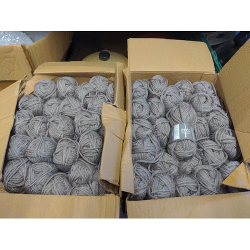 181 - Approx 100x Shadow Tuft 25g yarns