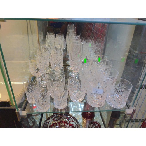 480 - Shelf of assorted crystal glasses.