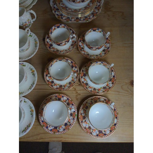 484 - Selection of ceramic ware inc, Aynsley, Cottage Garden, cups and saucers, jugs and Tyne English made... 