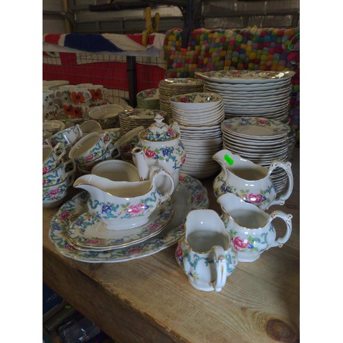 488 - Large Booths Floradera pattern tea and dinner service inc, soup bowls, plates, saucers, cups, tea po... 