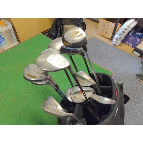 145 - Golf bag & clubs