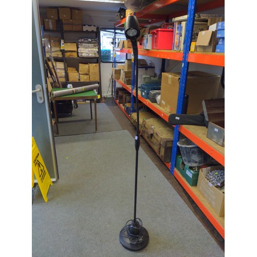 182 - Adjustable reading lamp with foot switch