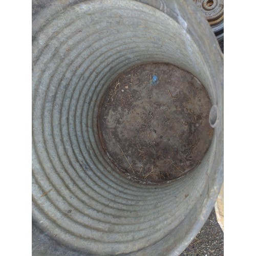 99 - Large galvanised water butt with lid. H82cm D67cm