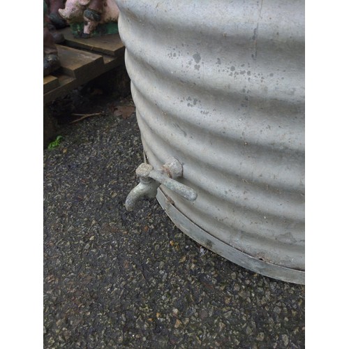 99 - Large galvanised water butt with lid. H82cm D67cm