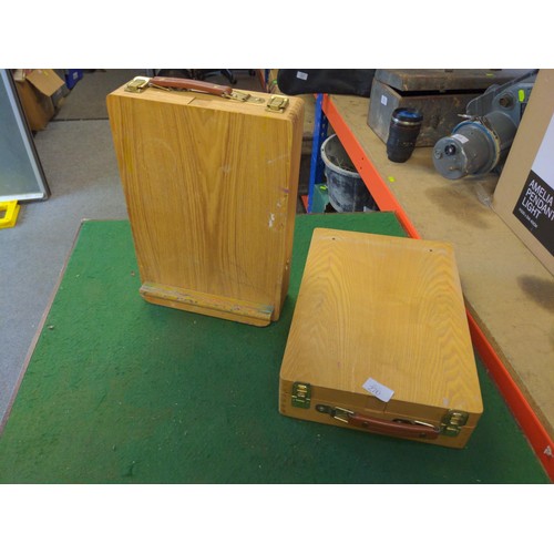 270 - 2 small travel easels